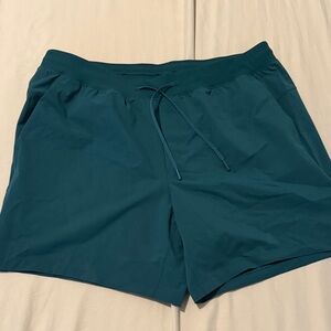 Lululemon zeroed in shorts 7” inseam XXL. Great condition. Multipurpose